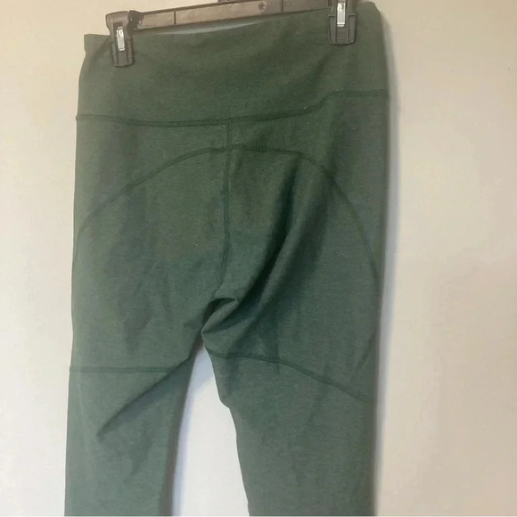 Outdoor Voices green leggings - Picture 3 of 5